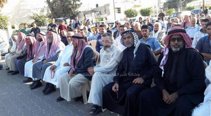 بالصور: بحضور لجان الإصلاح.. إتمام الصلح بين القسام وعائلة عنبر بدفع الدية المحمدية