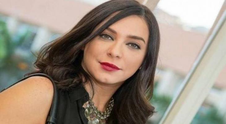 سلاف فواخرجي تنشر صورة ابنيها مع أسماء الأسد في احتفالات عيد الميلاد