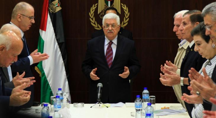 غضب فلسطيني رافض لقرار "ترامب".. فهل تُعلن القيادة الفلسطينية التحلل من اتفاق "أوسلو"؟! 