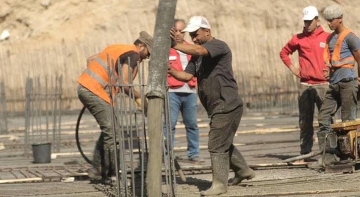 بلدية غزة تنتهي من صب القاعدة الخرسانية في بركة عسقولة