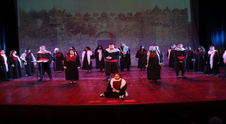 مسرحية تظهر مأساة اللاجئين من سوريا على مسرح قصر رام الله الثقافي