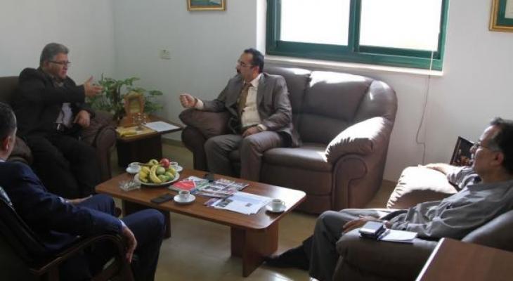 الاتفاق على تفعيل صندوق الطالب المحتاج