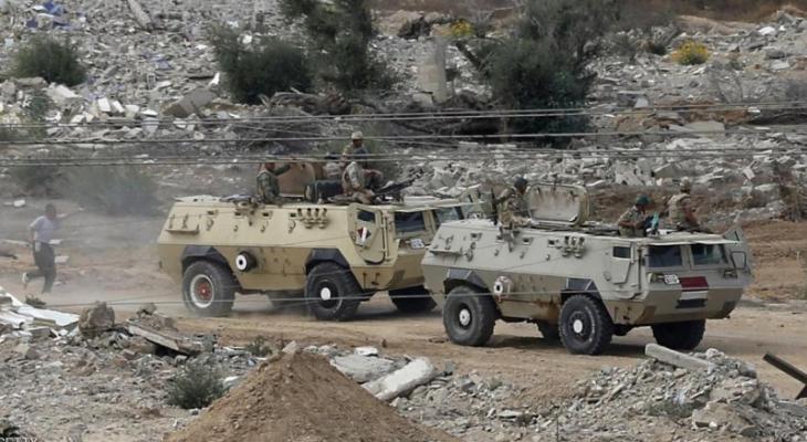 مقتل 3 جنود مصريين في تفجير مدرعة وسط سيناء