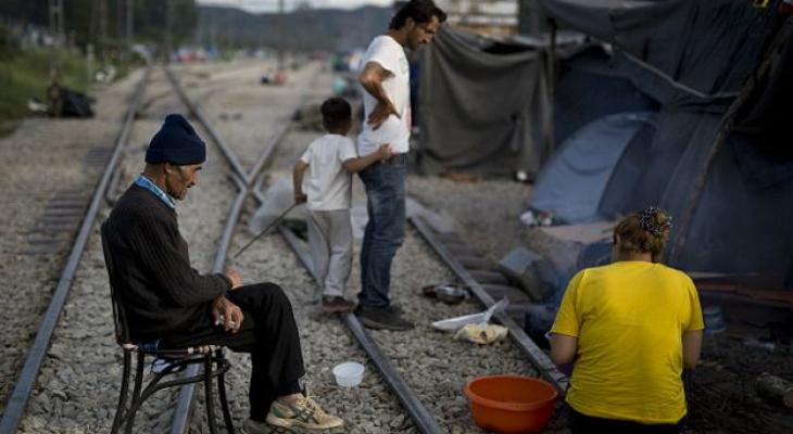 160516072650_refugees_greece_640x360_ap_nocredit