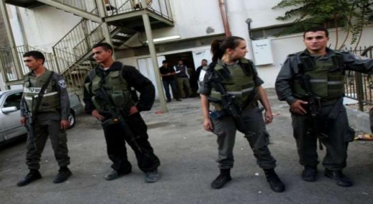 المحكمة الإسرائيلية تفرج عن شبان مقدسيين وتمدد توقيف آخرين
