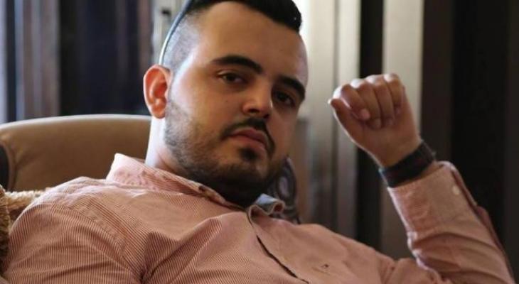 الاحتلال يعتقل الزميل الصحفي ياسر العرابيد من منزله برام الله
