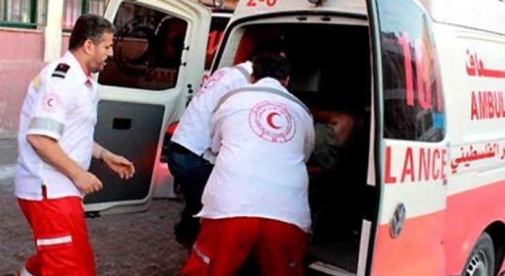 إصابة مواطن جراء سقوط لوح معدني غرب جنين