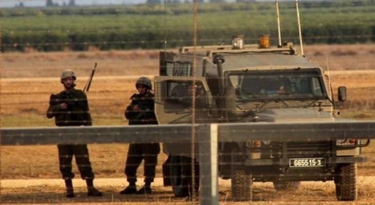 جيش الاحتلال يعتقل فلسطينياً اجتاز حدود غزة.jpg