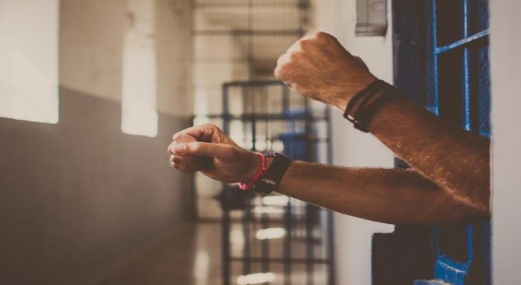 السجن 8 سنوات لمتهم بقضايا نصب في دير البلح