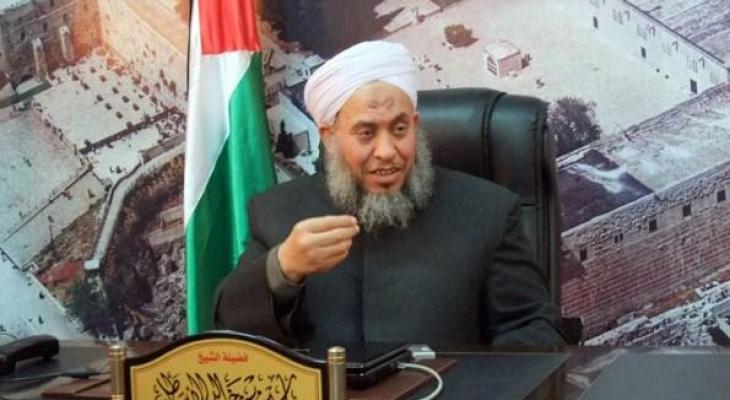 الأسطل يستنكر قتل الشاب مثقال السالمي بغزة