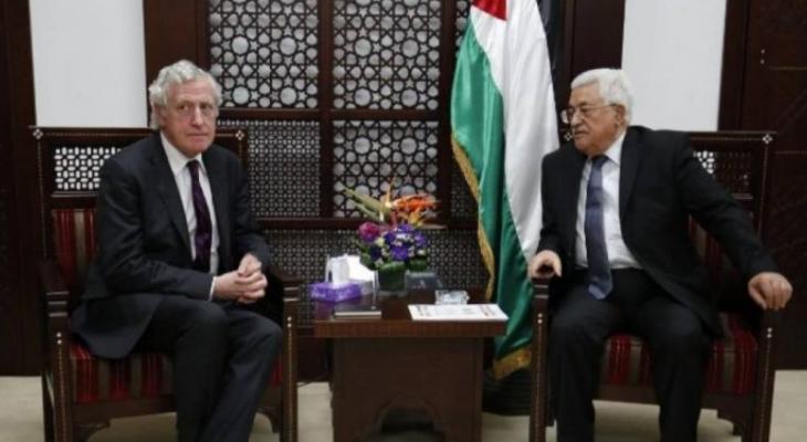 عباس والمبعوث الفرنسي