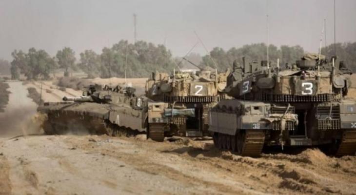 صورة: الاحتلال يدفع بدبابات وناقلات جند إلى حدود غزة