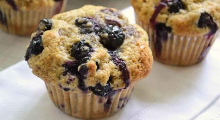 Brown-sugar-blueberry-muffins-2-980x490