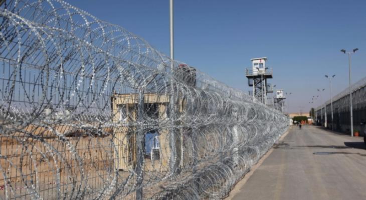 هآرتس: 83 معتقلاً في السجون الإسرائيلية على خلفية الانتماء لـ"داعش"
