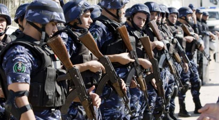 الرجوب: من يظن أنه بإمكانه الاستقواء على الأجهزة الأمنية فهو واهم