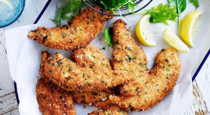 CRUMBED-CHICKEN-WITH-SPICY-MAYONNAISE_EXPRESS-P120-980x490