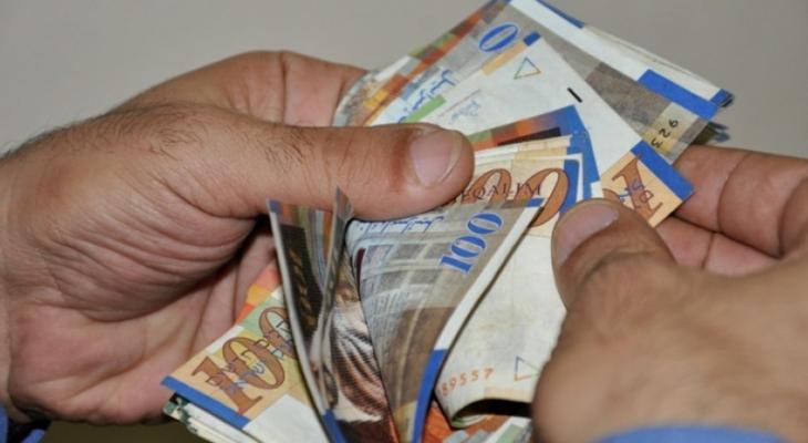 صرف مخصصات الشؤون لمستحقيها في الضفة وغزة الاثنين المقبل