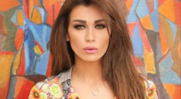 صورة من زفاف نادين الراسي عندما كان عمرها 17 عاما.. لن تصدقوا كيف كانت