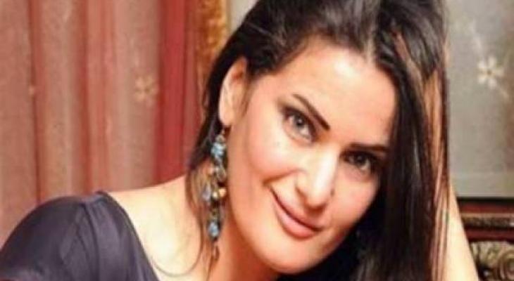 بالفيديو.. سما المصري تغني عارية في “الجاكوزي”