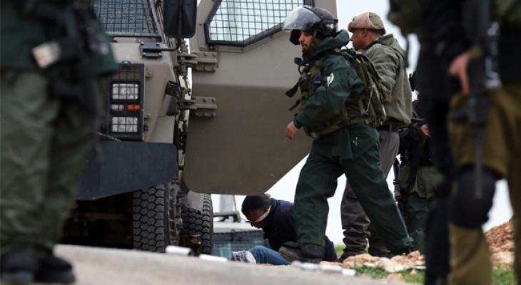 "الشاباك" يزعم اعتقال خلية فلسطينية خططت لتنفيذ عمليات في الضفة 