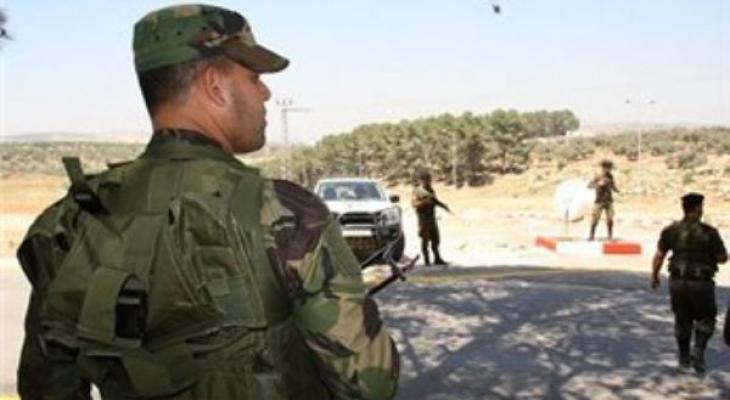 الارتباط يؤمن الإفراج عن ثلاثة شبان من نابلس