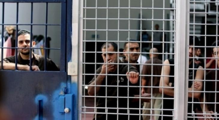 الأسير جرادات يدخل عامه الـ14 في سجون الاحتلال