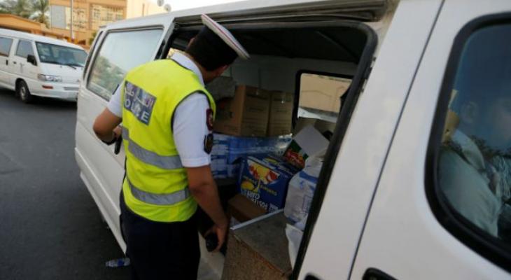 160604231247_bahraini_police_inspect_cars_at_a_checkpoint_640x360_reuters_nocredit