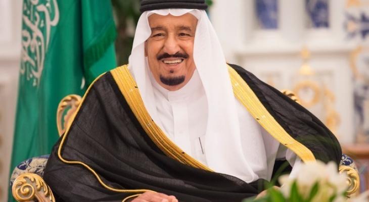 سلمان يأمر بصرف بدل غلاء معيشة للموظفين لمدة عام