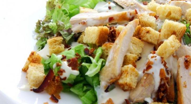 chicken_ceasar_salad.jpg