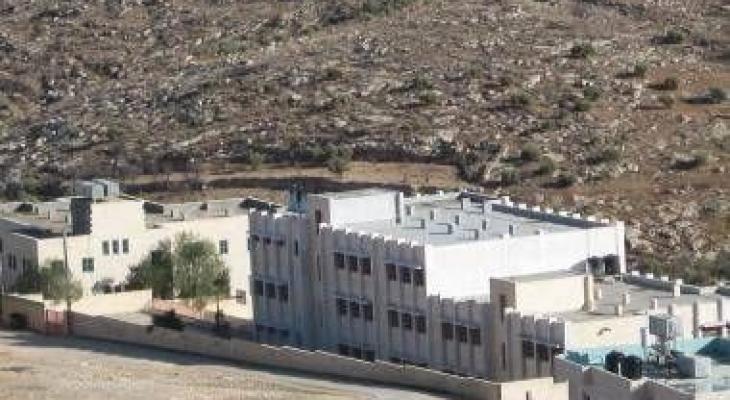 سلطات الاحتلال تخطر وقف بناء مدرسة شرق بيت لحم 