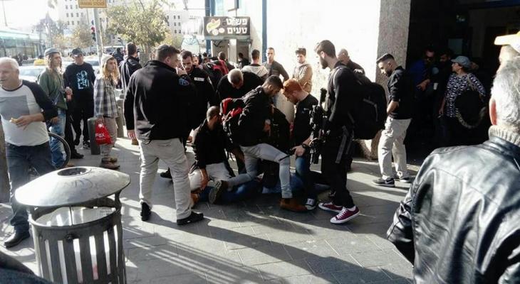بالفيديو والصور: إصابة جندي إسرائيلي بعملية طعن في محطة الحافلات بالقدس