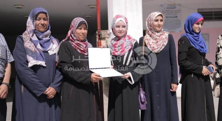 بالصور: بلدية غزة تُكرم المدارس المشاركة في حملة التوعية البيئية