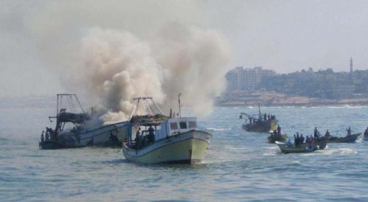 الاحتلال يستهدف الصيادين في بحر وسط وشمال القطاع.jpg