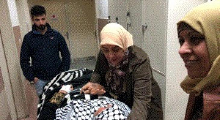 غنام تزور الحاجة الغزية "أم العبد" في مجمع فلسطين الطبي