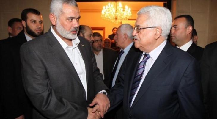 قيادي بـ"فتح" يدعو "حماس" لقراءة العمل الوطني جيداً من موقف الرئيس