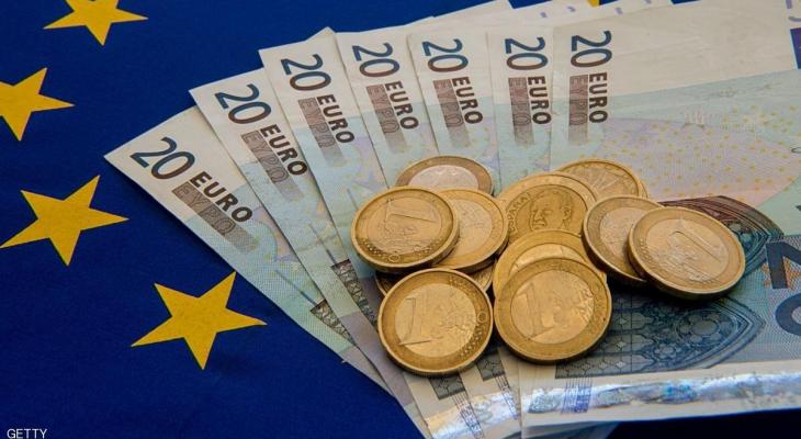 اليورو إلى أعلى مستوى في عام