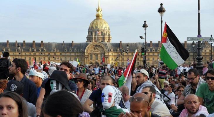 نشاطين تضامنيين مع الشعب الفلسطيني في فرنسا.jpg