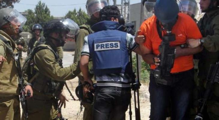 قوات الاحتلال تعتقل ناشطًا و3 صحفيين في الخليل