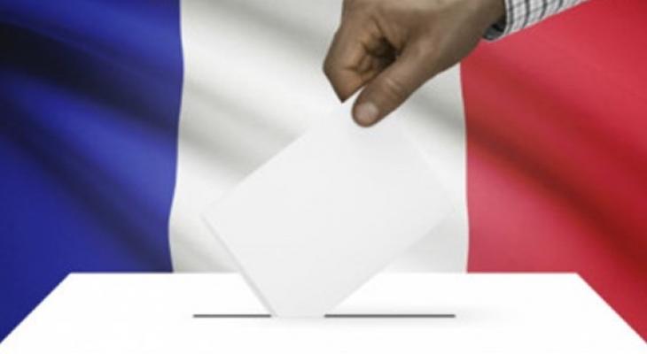 فتح مراكز الاقتراع من الانتخابات التشريعية بفرنسا.jpg