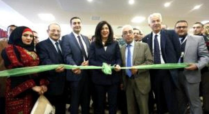 افتتاح معرض المنتجات الفلسطينية 2017.jpg
