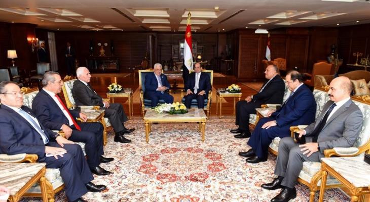مصادر عبرية تكشف: السيسي أبلغ الرئيس عباس بمعارضته إدخال الأموال القطرية لغزة  