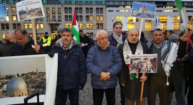 اعتصام تضامني مع القدس والأسيرات في برلين6.jpg