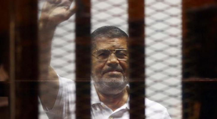 وقف محاكمة "محمد مرسي" في قضية التخابر مع حماس