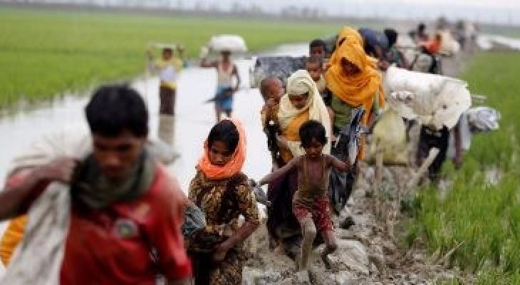 الأمم المتحدة توقعات بفرار 300 ألف من مسلمى الروهينجا بسبب العنف بميانمار.jpg