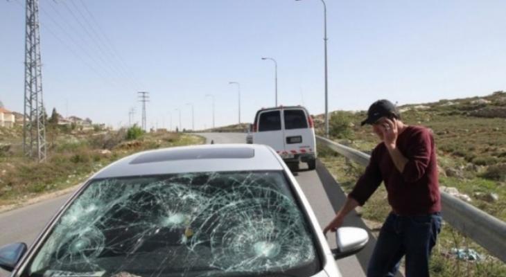 أضرار في العديد من المركبات جراء اعتداء المستوطنين جنوب نابلس.jpg