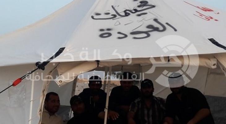 بالصور: إقامة خيمة سادسة لمسيرة العودة أقصى الحدود الشمالية الغربية لغزة
