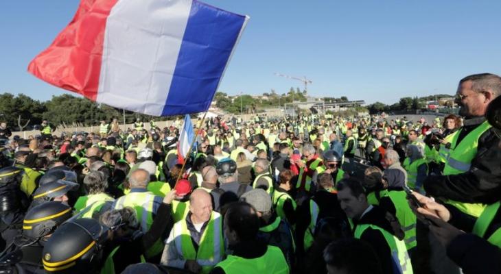 مصرع متظاهرة وإصابة عشرات آخرين خلال احتجاج في فرنسا