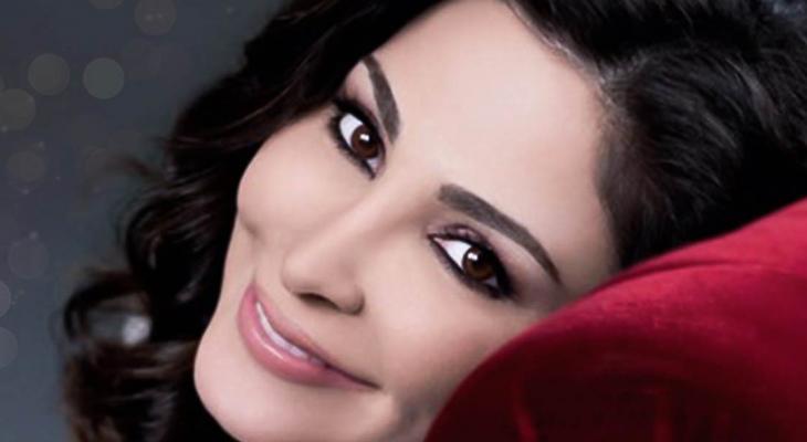 بالصور : إطلالة كلاسيكية ساحرة لـ”إليسا”