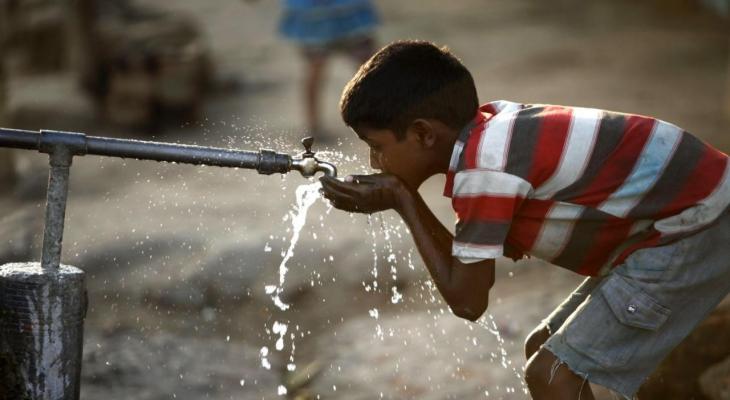 99% من مصادر المياه بغزّة لا تتوافق مع المعايير الدولية