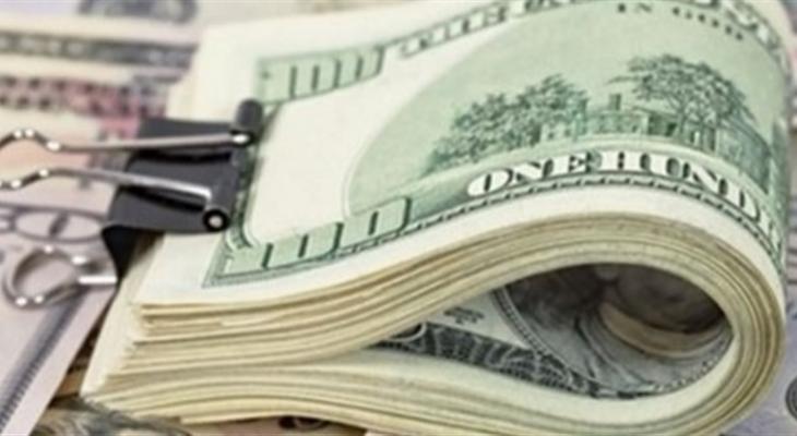 الاحتلال يعتقل شاباً من الخليل بحوزته 800 ألف دولار بزعم أنها مزورة